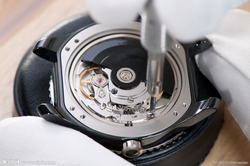 萧邦官方售后电话（萧邦清洗油污）