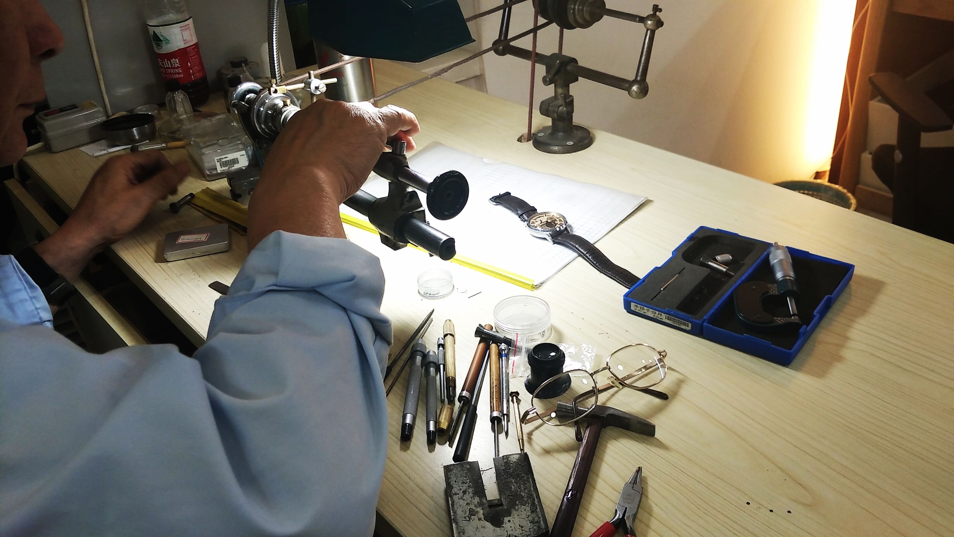 萧邦手表停了怎么办（萧邦表把断了）